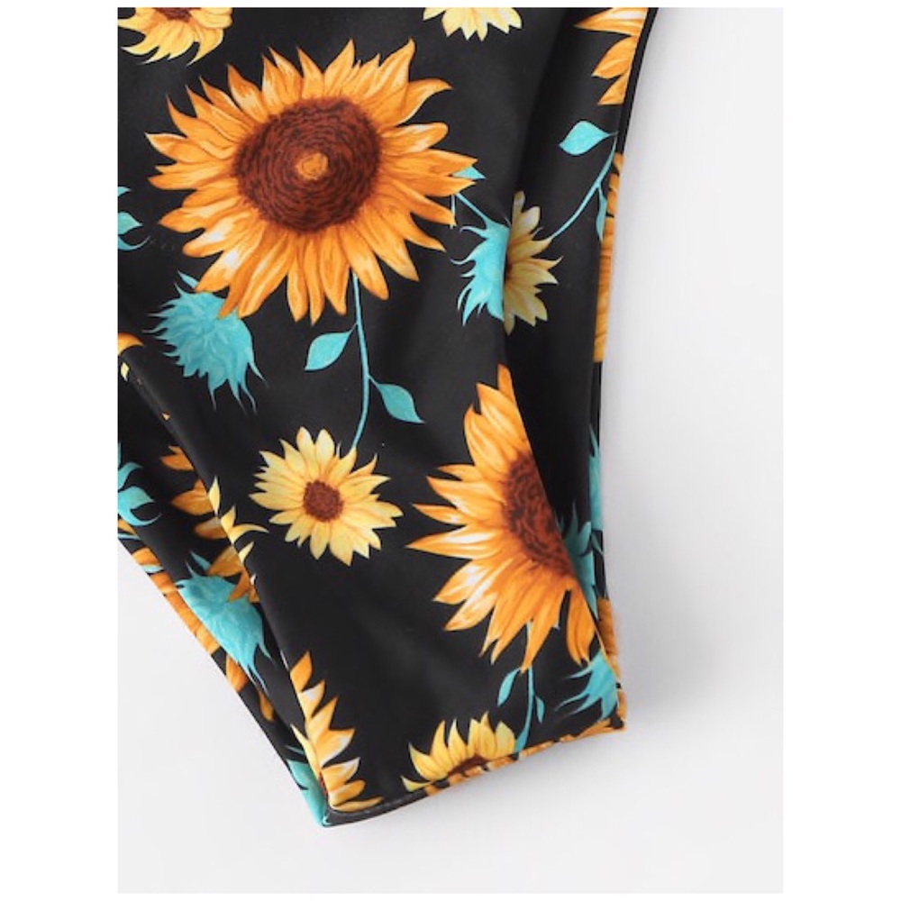 CLEARANCE Black Sunflower Floral Plunge Bikini Swimsuit - Picture 4 of 5